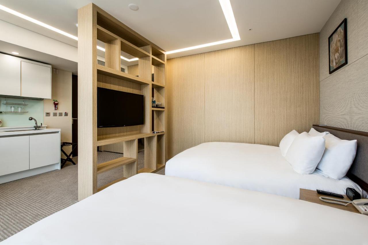 Gloucester Hotel Inczhon Zewnętrze zdjęcie