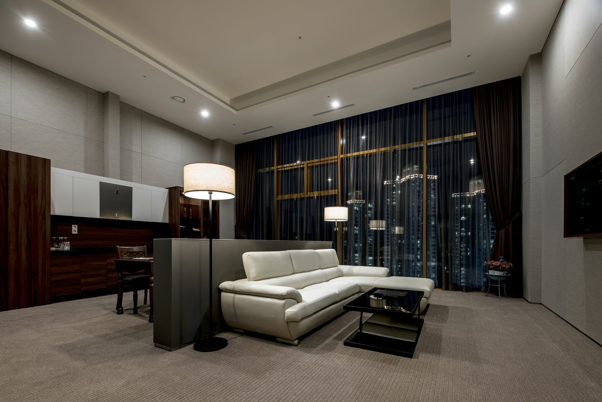 Gloucester Hotel Inczhon Zewnętrze zdjęcie
